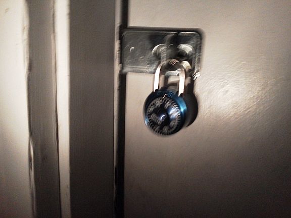 5th image of 801 E Bragg St