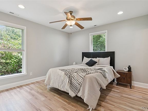 5th image of 3311 Donnan St
