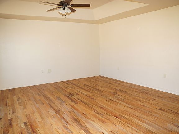 3rd image of 4609 Barcelona Cir
