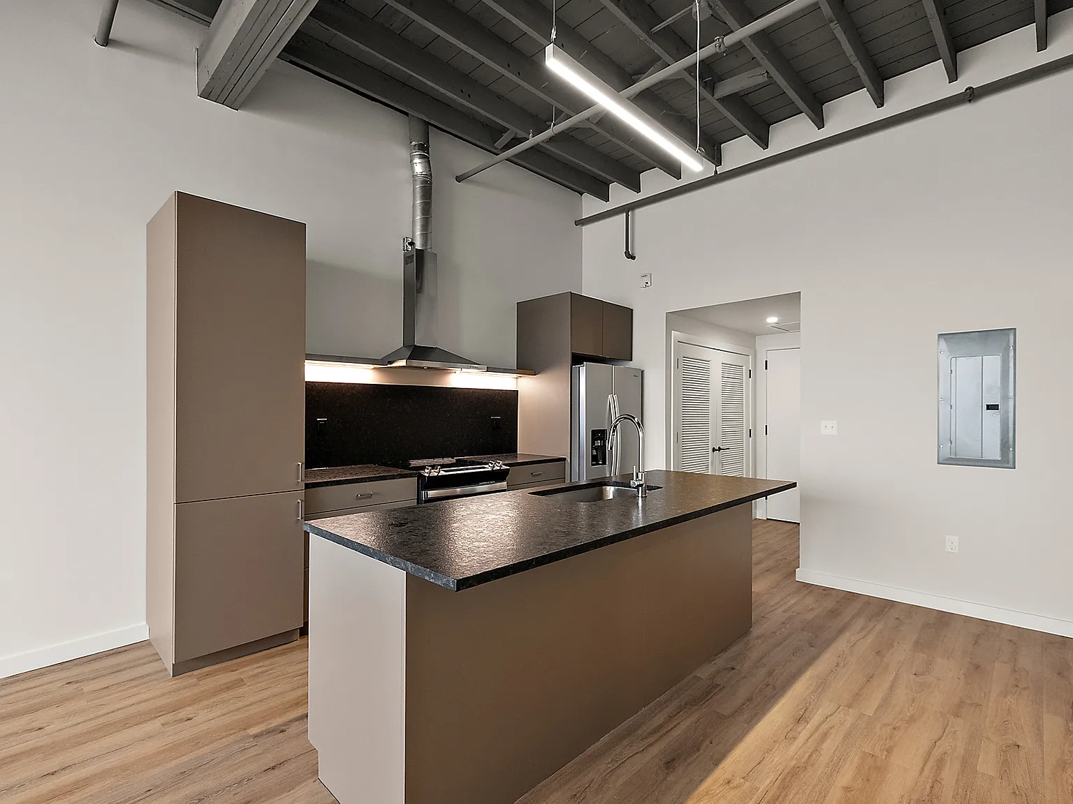 2 bed, 2.5 bath, 973 sqft, $2,650 — Photo 4
