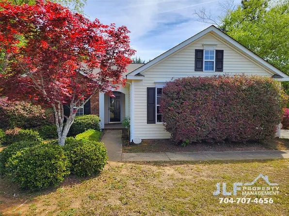 5200 Ashie Ave, Matthews, NC 28104