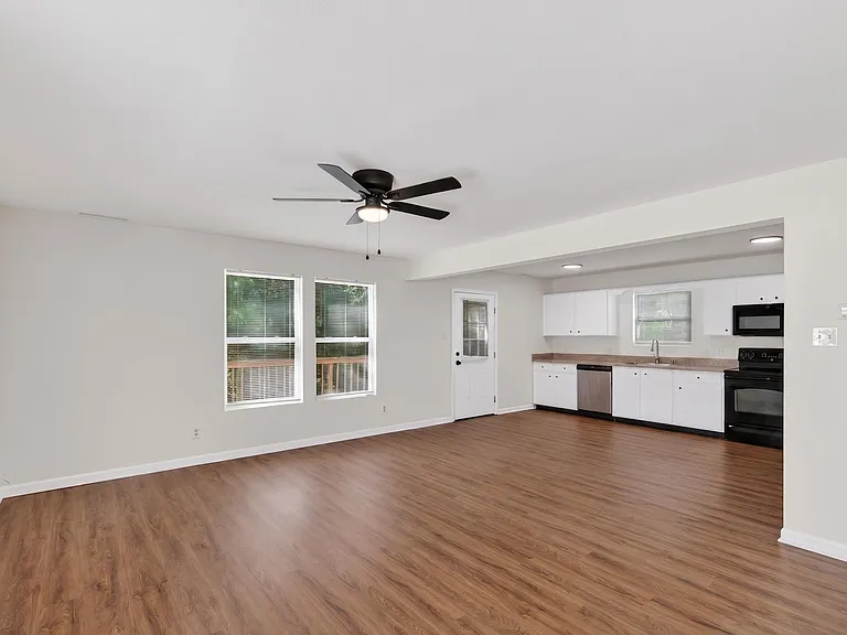 458 Settlers Ridge Dr — Photo 5