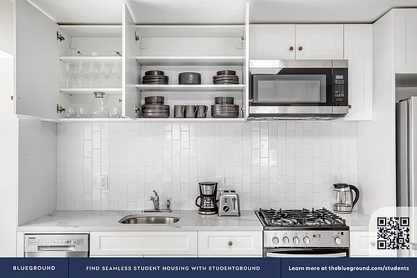 Rented by The Blueground | media 18