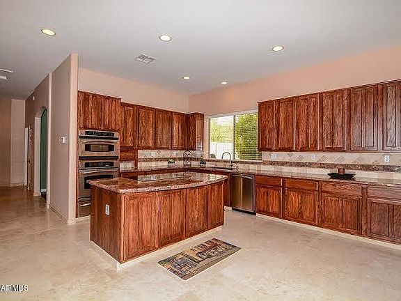 2nd image of 5226 E Calle de las Estrellas --