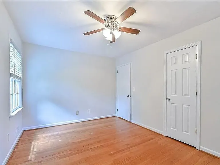 260 River Valley Rd — Photo 14