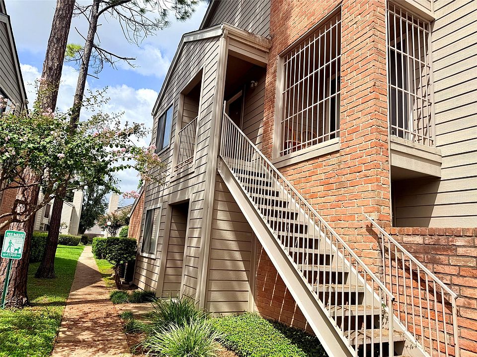 1st image of 6701 Sands Point Dr APT 54
