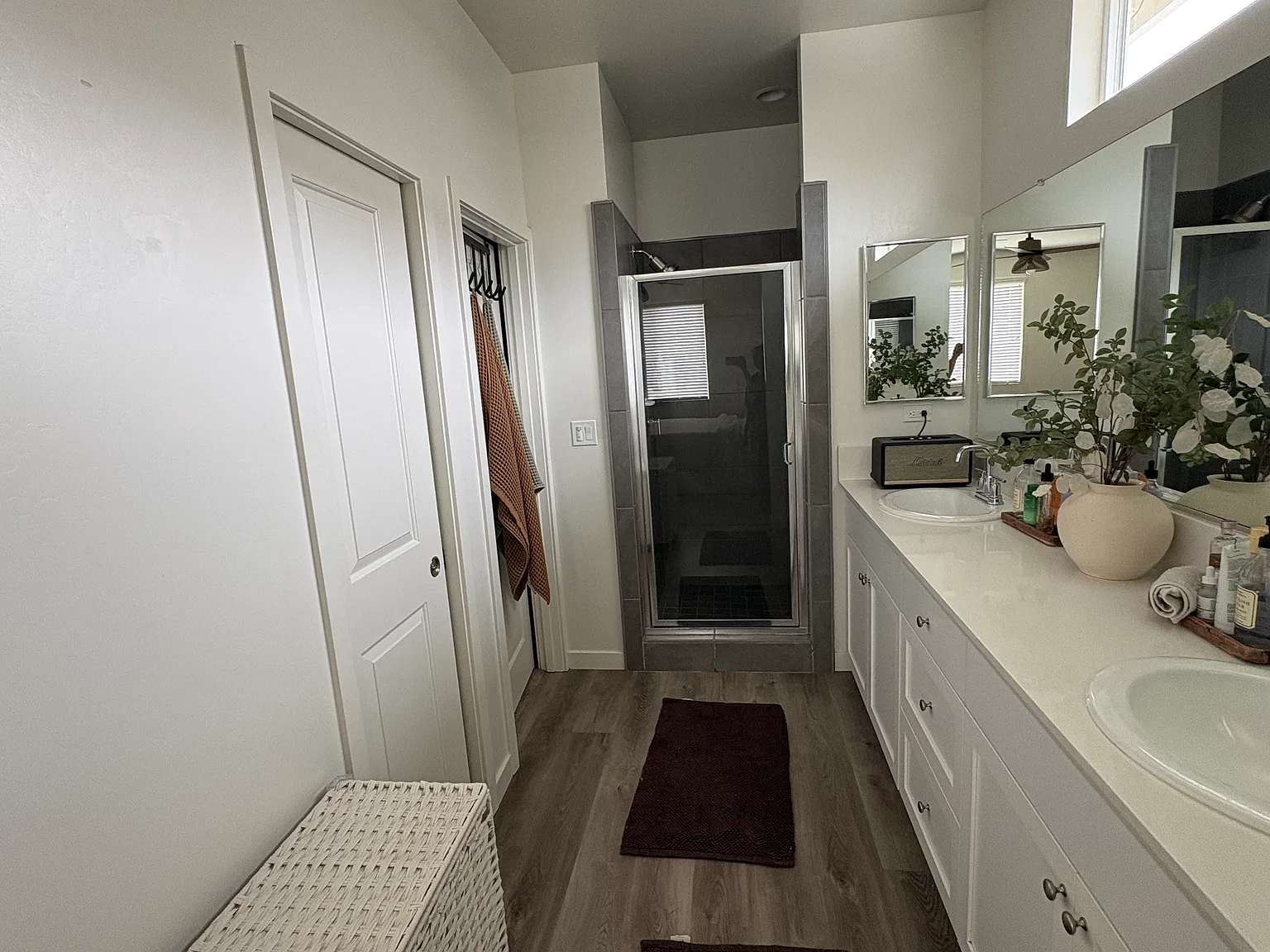3 bed, 1722 sqft, $2,700 — Photo 4