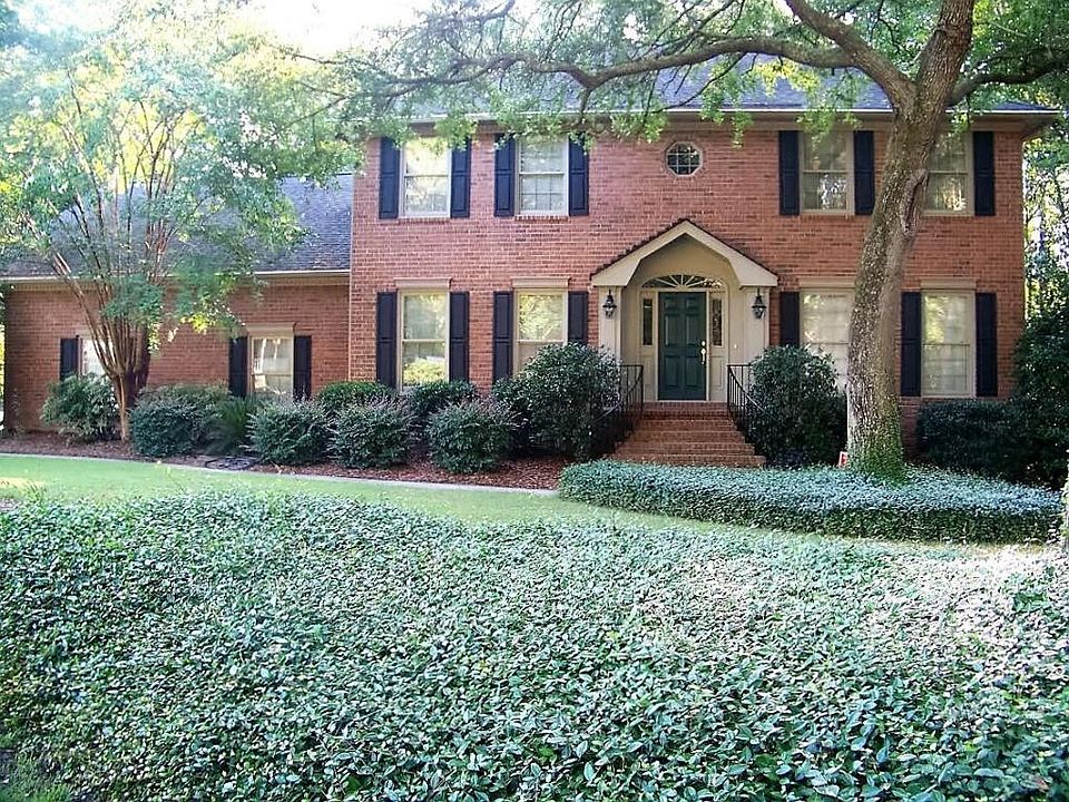 1st image of 102 Hutchinson Ln