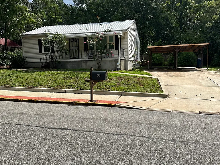 129 Magnolia St — Photo 10