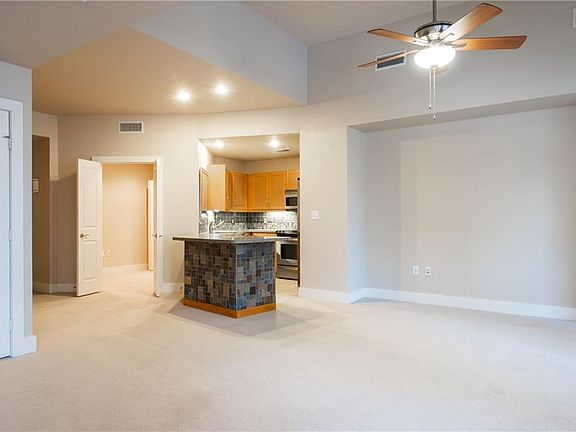 5th image of 411 W 7th St APT 1007