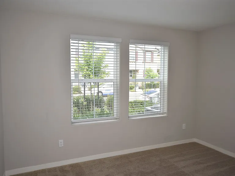 4097 Southampton St — Photo 4
