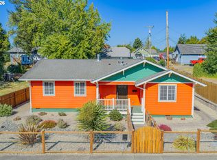 869 N Collier St, Coquille, OR 97423