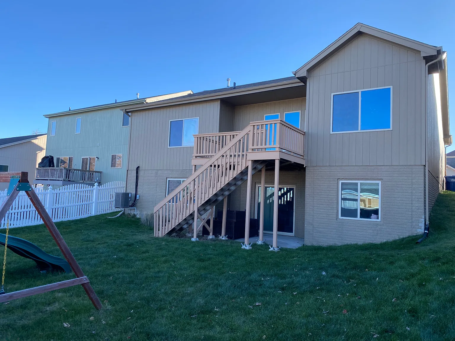 4 bed, 2251 sqft, $2,450 — Photo 3