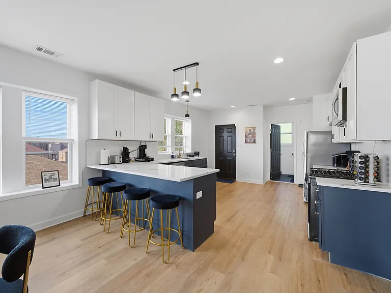 7435 S Euclid Ave #1 — Photo 15