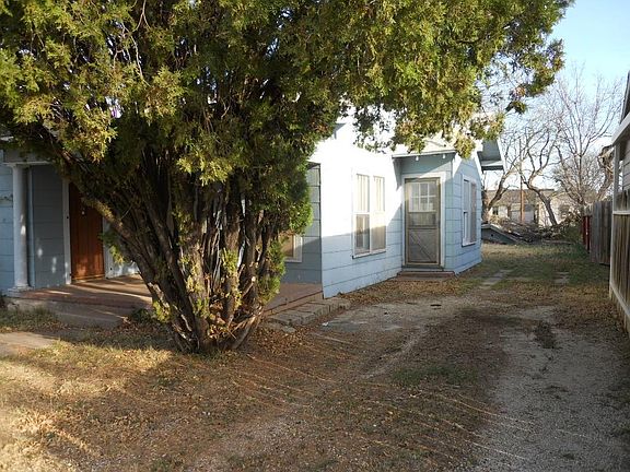 3rd image of 1025 Symonds Pl