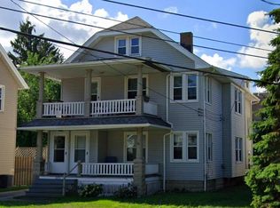 18821 Sloane Ave, Lakewood, OH 44107