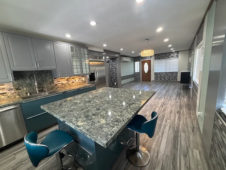 3930 Texas St — Photo 14