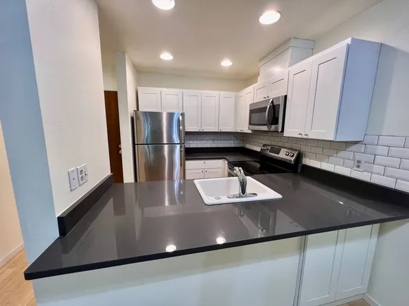 211 Summit Ave E Unit S120, Seattle, WA 98102