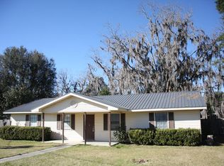 8 Berrien Ave, Lakeland, GA 31635