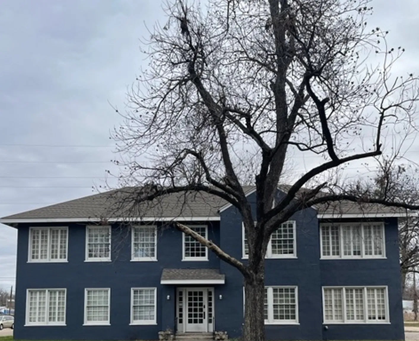 Austin Place — Photo 1