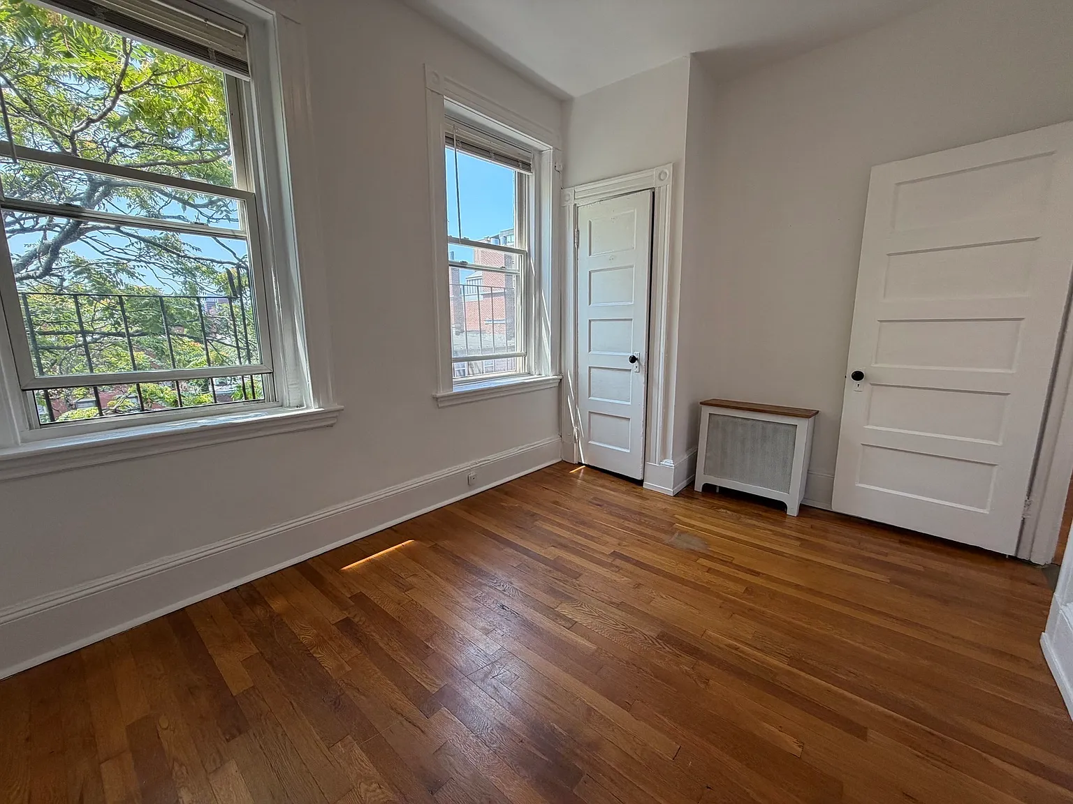 1 bed, 1.0 bath, $2,600 — Photo 2