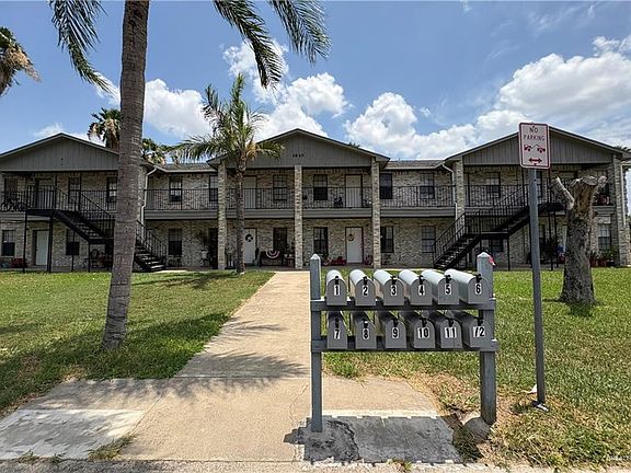 3rd image of 1810 Jason Ave