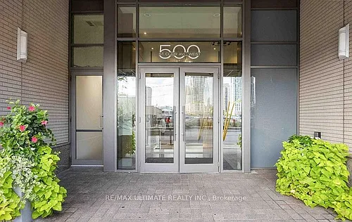 500 Saint Clair Ave W #605 Photo 1