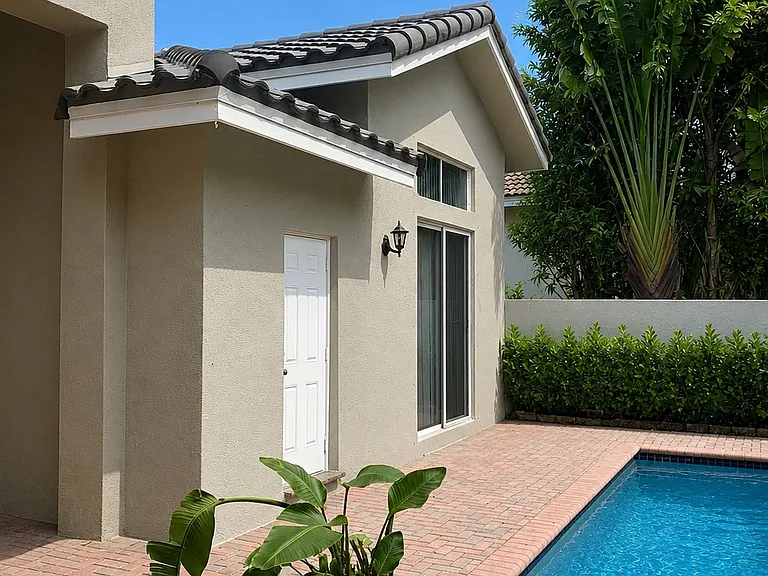 1250 NW 166th Ave #B — Photo 6