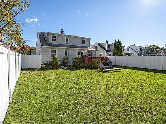 2nd image of 1222 Lincoln Ave