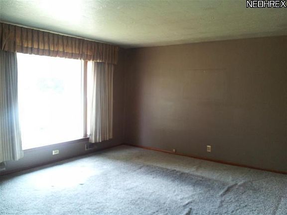 3rd image of 7150 W Parkview Dr