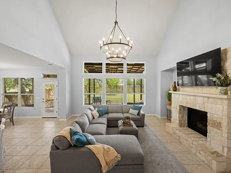 1023 Grassy Field Rd — Photo 8