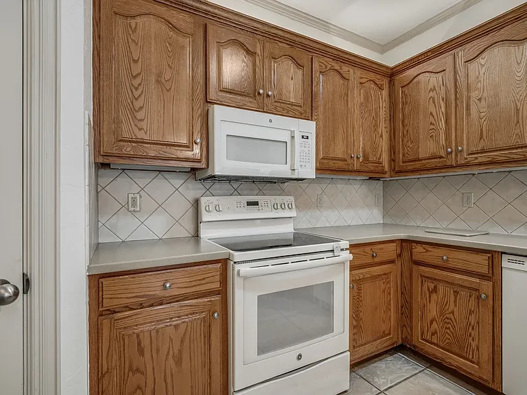 741 Prairie Dunes Way — Photo 24