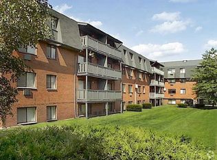 88 Brittany Farms Rd APT 215, New Britain, CT 06053