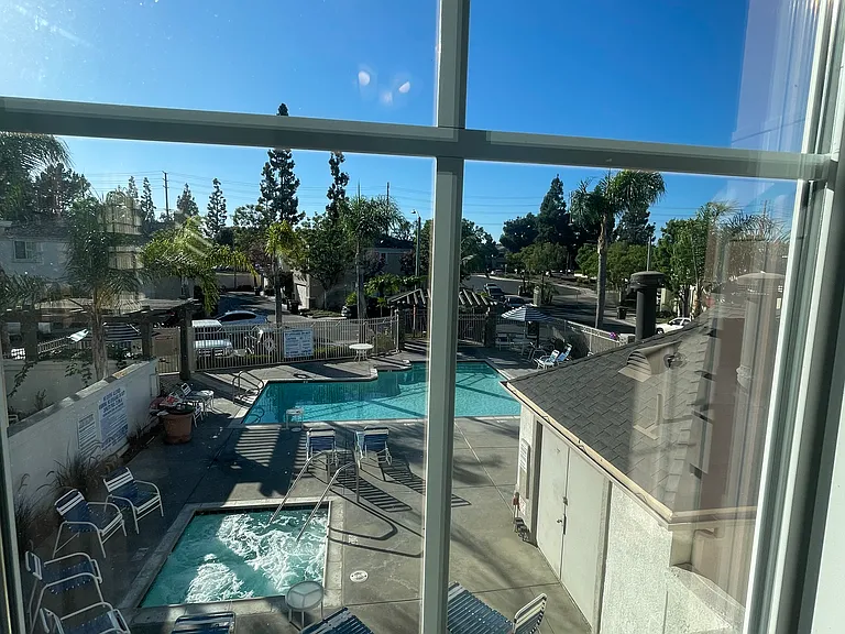 1080 Tustin Grove Dr — Photo 30