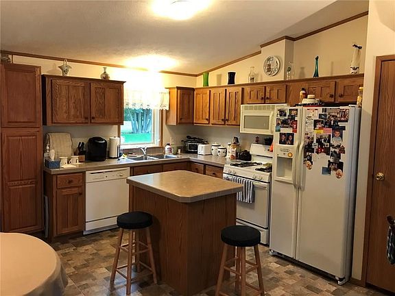 3rd image of 4271 Canalside Dr