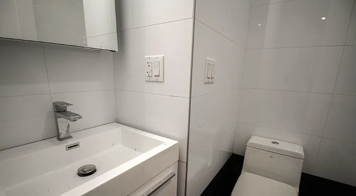 Rented by Nooklyn NYC LLC | media 10