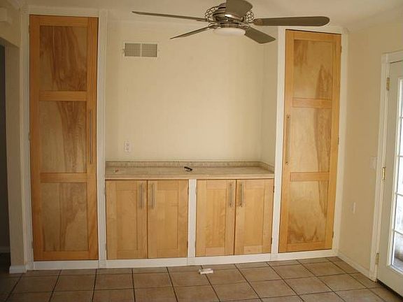 Extra Kitchen Cabinets