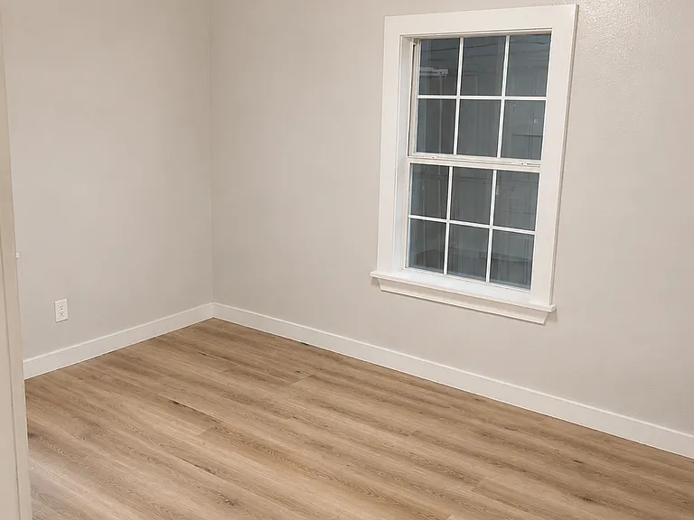 1314 Avalon Dr — Photo 4