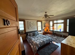 826 S Burlington Ave #10, Los Angeles, CA 90057