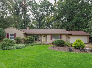 1715 Meadowbrook Ln, Portage, MI 49024