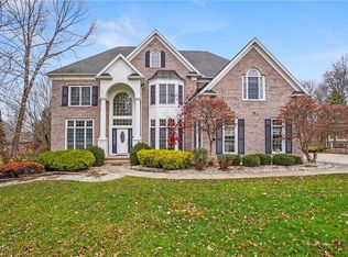 4025 Meadowvale Ct, Akron, OH 44333