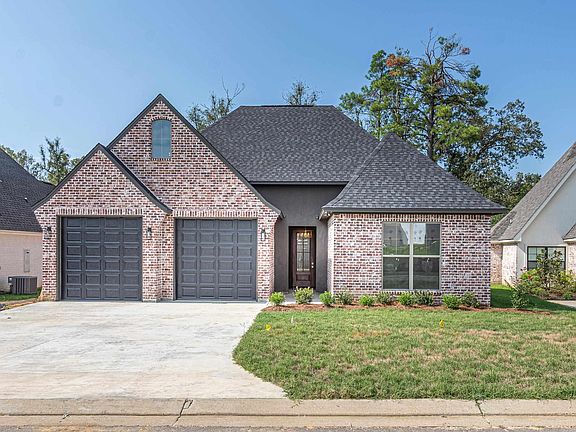 3rd image of 704 Bella Vista Loop