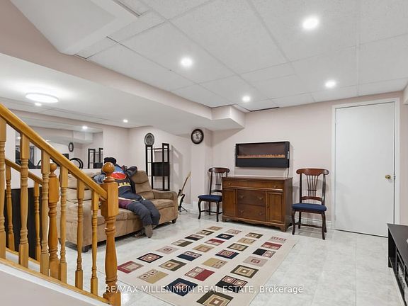 5th image of 5687 Goldenbrook Dr #Basement