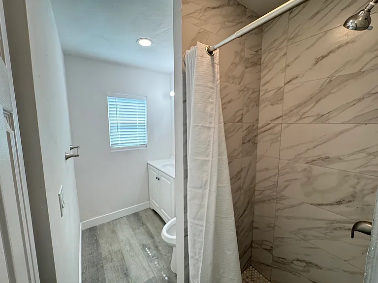 5428 Churchward St — Photo 21