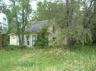 208 3rd St, Houghton, SD 57449