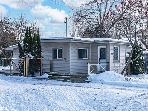 12 Balsam St, Tay, ON L0K 2C0