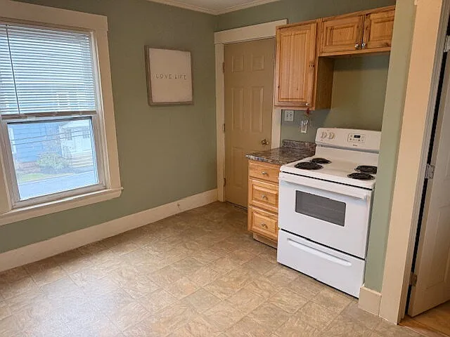 15 Seavey St — Photo 28