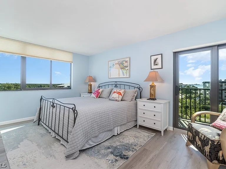 2810 Estero Blvd #511 — Photo 14