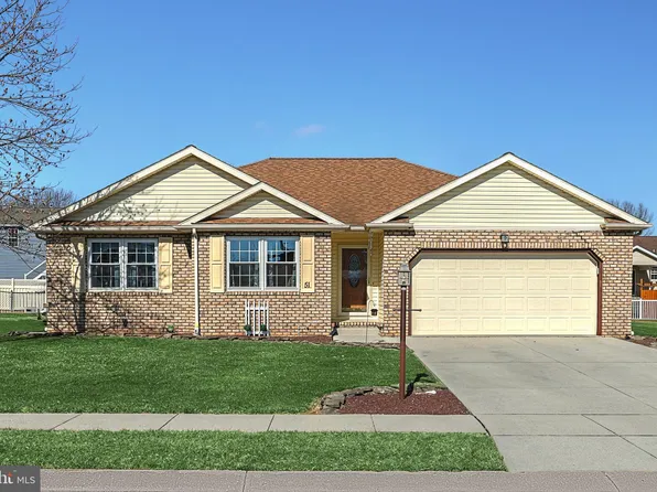 51 Comanche Trl, Hanover, PA 17331