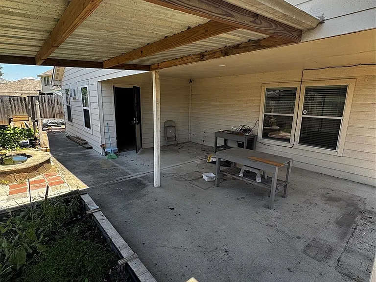 9311 Camelia Crest Ln — Photo 14